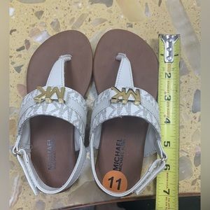 NEW KIDS MICHAEL KORS GIRLS SIZE 11 SANDALS